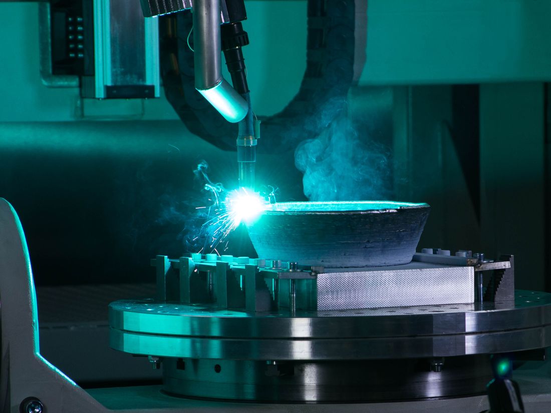 Lichtbogen beim drahtbasierten additiven Auftragen (WAAM)